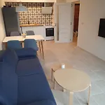 Victor Apartment-for Leisure Or Business Apartment *