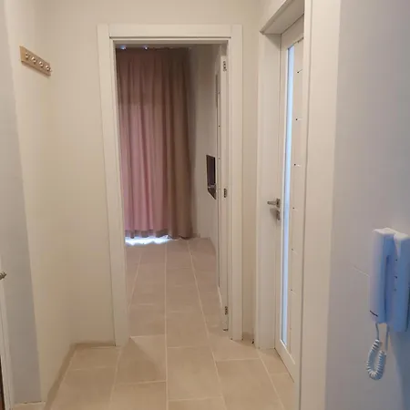 Victor Apartment-for Leisure Or Business דירה