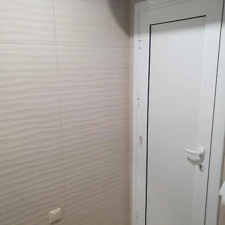 Victor Apartment-for Leisure Or Business *